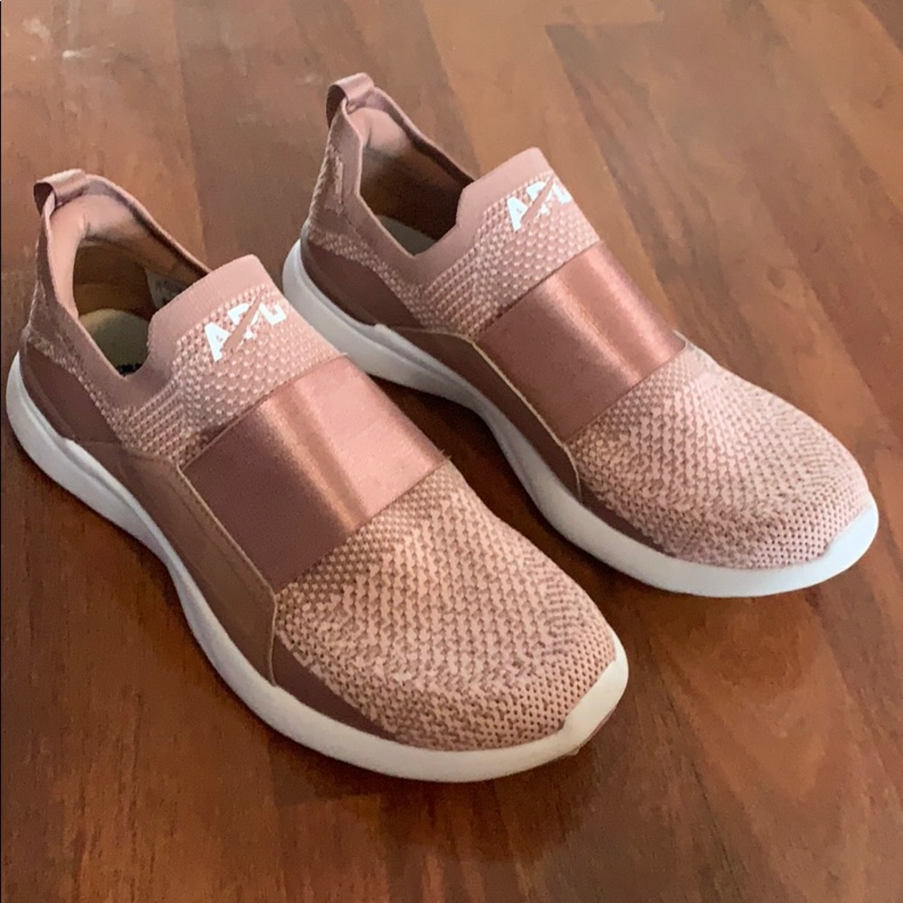 APL Techloom Bliss size 7.5